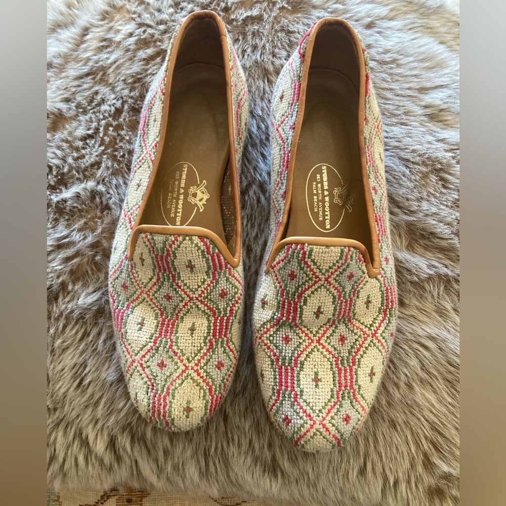 Stubbs & Wootton Cream and Pink Needlepoint Loafers